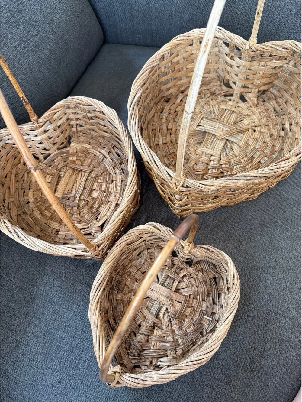 Set of 3 Heart-Shaped Woven Rattan Baskets with Handles